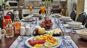 Camdene Guesthouse - Image 4