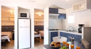 Happy Camp Mobile Homes in Camping Karavomilos Beach - Image 3