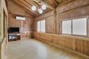 Yeongwol Flower Garden Private House - Image 4