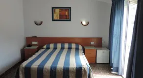 Hotel Costa San Antonio - Image 2