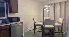 Sharuns Vacation House - Image 5