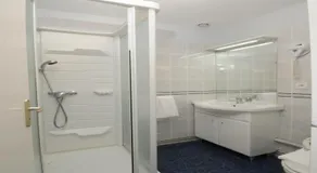 Hotel La Cabane - Image 3