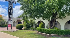 Citrus Motel - Image 5