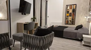 Hotel Cristallo - Image 2