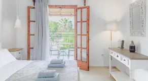 Almira Hotel - Image 2