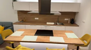 NEW Modern Apartment in City Center - Image 4