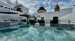 Solera Suites - Image 2
