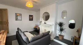 The Bluebird Rooms I - Image 2