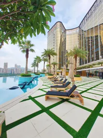 YOHO Resorts World Hotel - Image 2