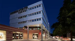 Urban Camper Hostel & Bar - Image 2