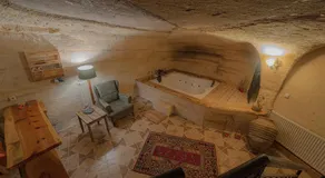 DEEP CAVE House - Image 5