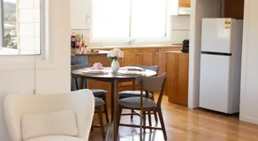 Family Friendly 3 Bedroom Home in Claremont Near Hobart - Image 4