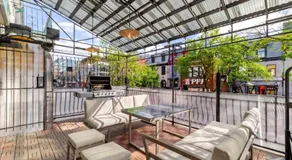 Theatre Hotel by Lodgo - Image 5