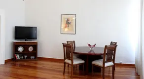 Poplar Mansion - Image 4