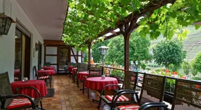 Weinhaus Hirschen Bruttig - Image 3