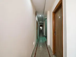 OYO 76709 Hotel Mannat Stays - Image 3