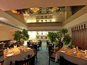 Minerva Grand Hotel - Image 3