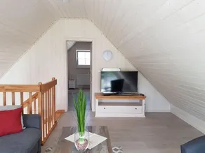 Beaver Modern Retreat - Image 2