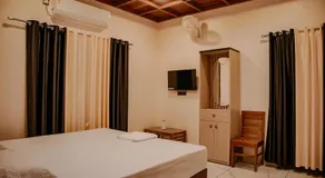 Mangalath Holidays - Image 2