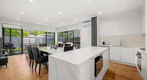 Peaceful 3BR 2BA with Parking Near Airport and CBD - Image 3