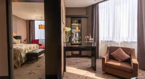 New World Suites - Image 3