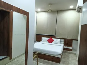 Hotel Panchsheel Plaza - Image 3