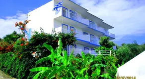 YANNA Studios & Apartments - Image 5