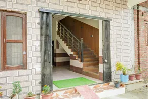 Hotel O SHARMA GUEST HOUSE - Image 5