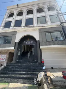 Blackout Bar & Hotel - Image 4