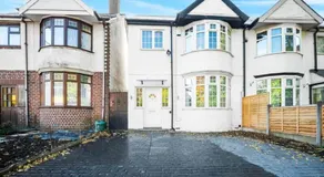 Cozy 3-bed house ideal for families and contractors with Netflix 7 miles for Birmingham City Centre - Image 2