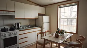 Lanes Riverhouse Inn & Cottages - Image 3