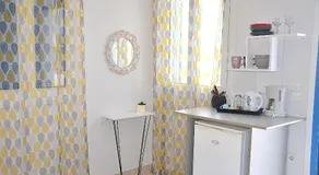 Overhill Apartments Adamas - Image 5