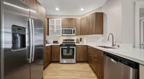 Central Los Angeles Gem I Spacious 2BR 2BA I Spa Parking - Image 3
