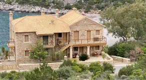 Two-storey Mansion at the Sea - Image 3