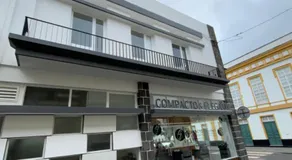 Luxury Loft Apartment - Image 4
