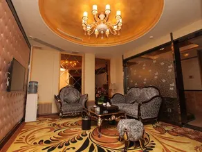 Junlong Business Hotel - Image 5
