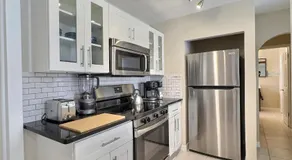 Rymlig Renoverad 1 sovrum Siesta Key Beachside Vacation Rental King Bed - Image 5