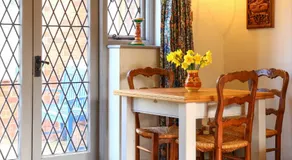 Pond Cottage - Image 4