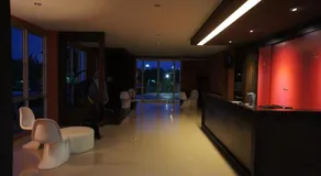 Trendy Hotel - Image 3