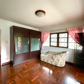 Entire Renovated and Spacious Residential Home - Image 4