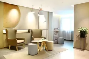 Home Inn Neo Wuzhong City Center Plaza - Image 3