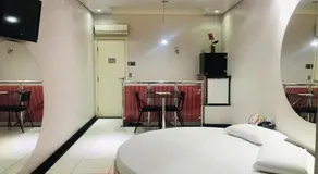 Euro Motel (Only Adults) - Image 3