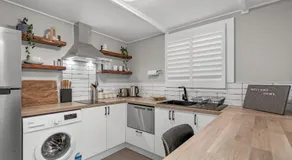 Quite, quaint & private guesthouse, sleeps 6 - Image 3