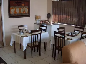 Gold Reef Place Guest House - Image 3