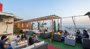 Hotel Velvet Dreams Inn & Banquet - Image 2