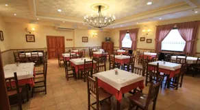 Hostal Restaurante Cuatro Caminos - Image 2