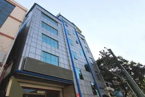 OYO Vaibhav Residency Near Lalbagh Botanical Garden - Image 5