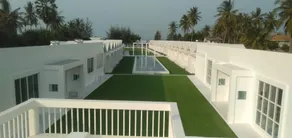 The White Resort - Image 4
