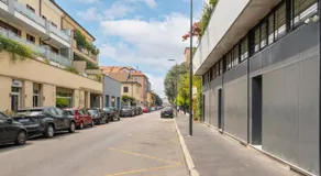 Loft Luxury Design- Apt with 2 bedrooms -WIFI ULTRA-5min METRO - Image 5