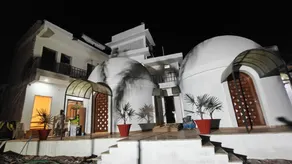 PALM VILLA - Image 2